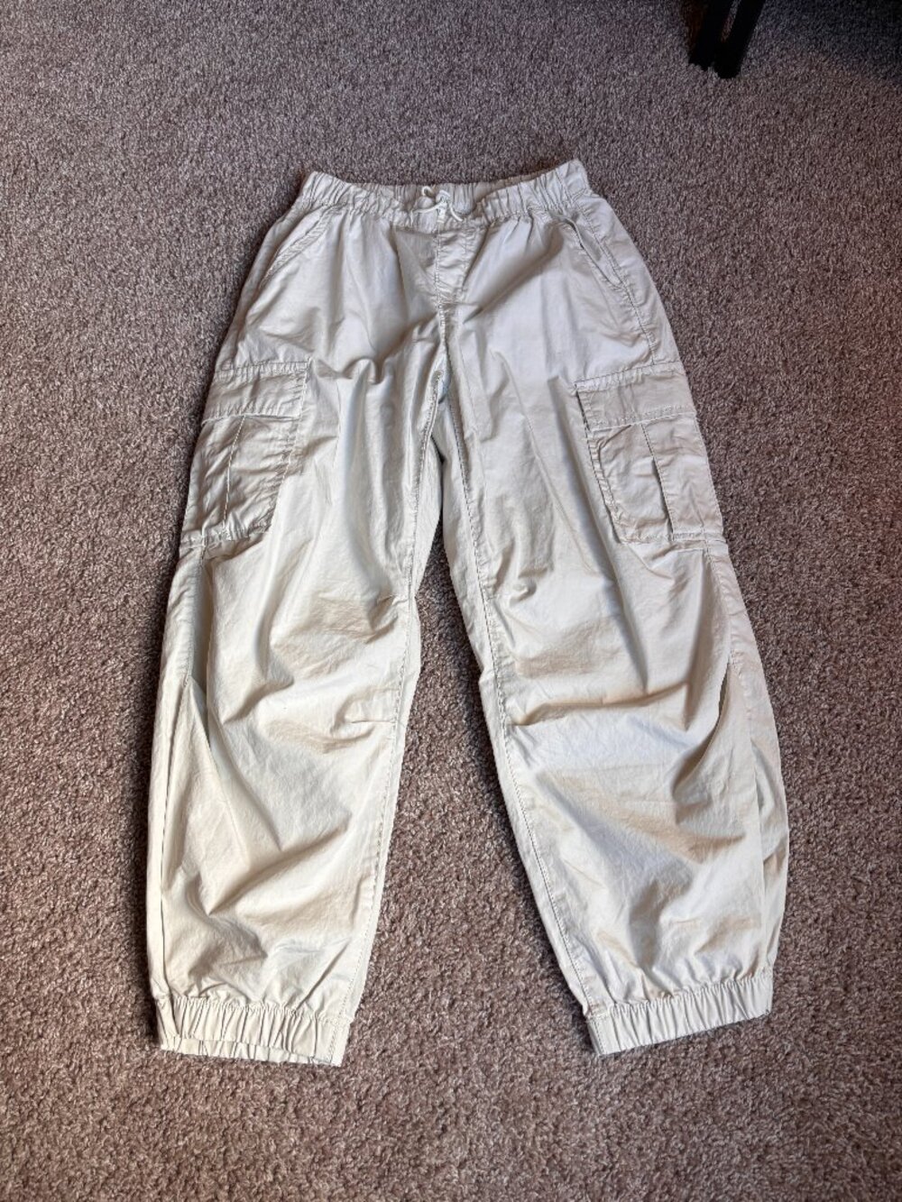 Cream Cargo Pants Girls Size 8(Medium) Lightweight Material